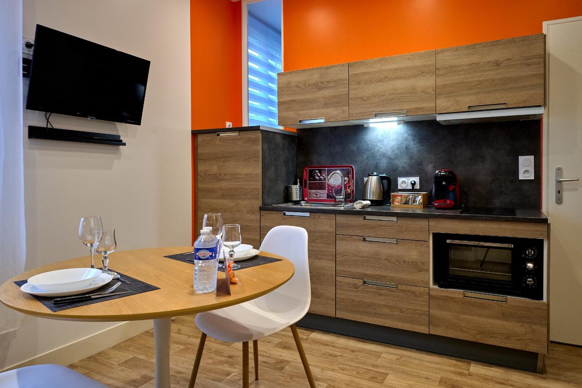 Le Faidherbe Style Appart' Hotel - Wifi Gratuit - Parking Gratuit Calme Et Lumineux Nevers Exterior photo